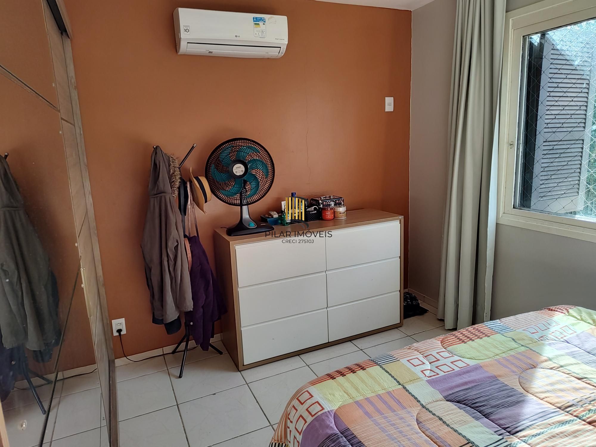 Apartamento 2 dormitórios com sacada próximo à PUCRS