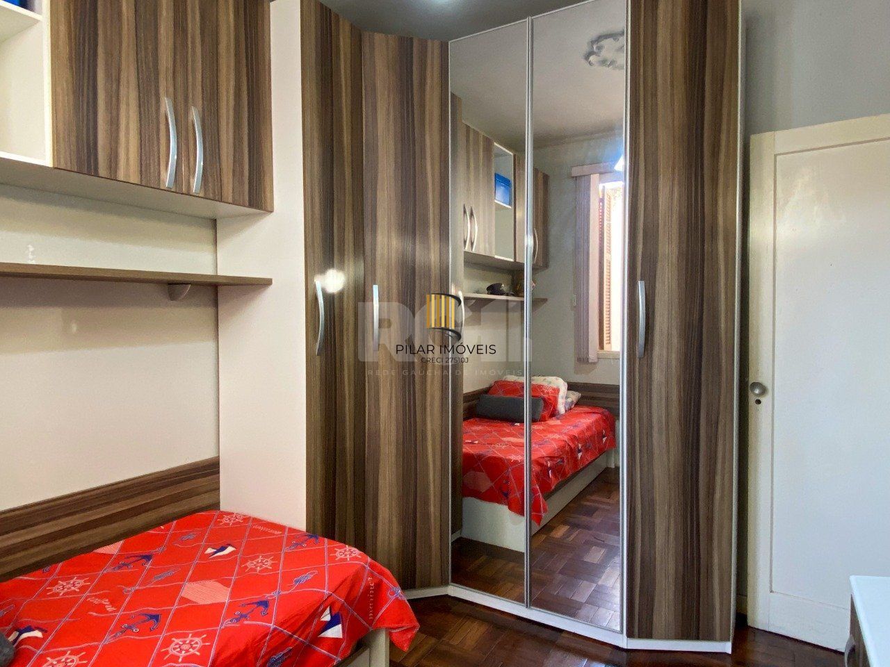 Apartamento 2 dormitórios, localizado próximo à Usina do Gasômetro