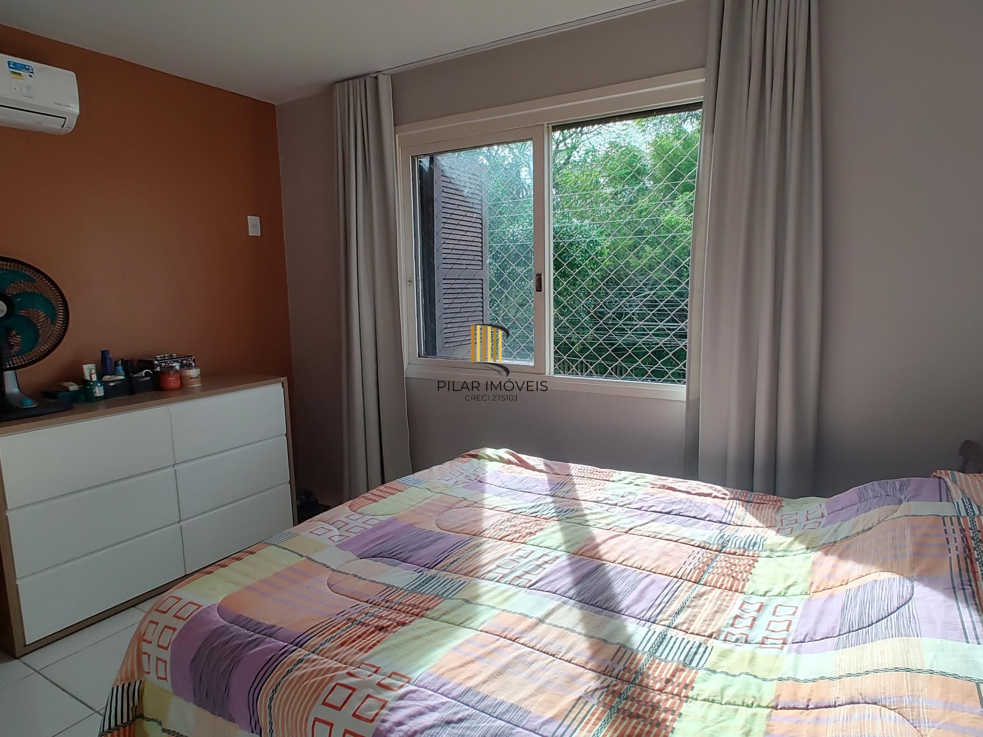 Apartamento 2 dormitórios com sacada próximo à PUCRS