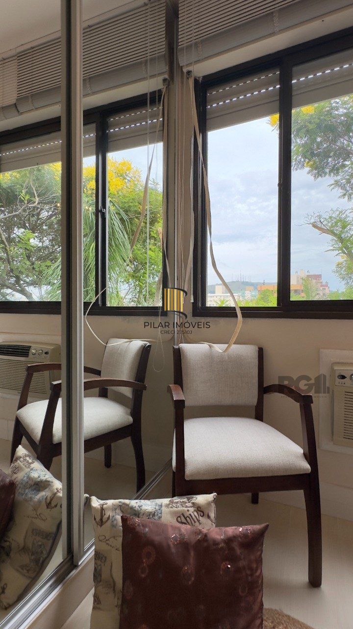APARTAMENTO 2 DORMITÓRIOS, DE FRENTE, COM VAGA DE GARAGEM NO JARDIM BOTÂNICO