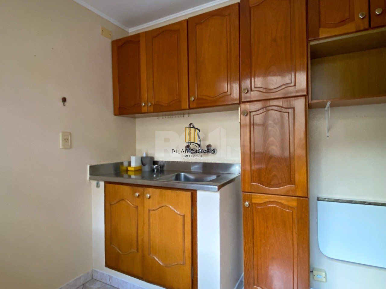 Apartamento 1 dormitório, em prédio com portaria, próximo à Usina do Gasômetro