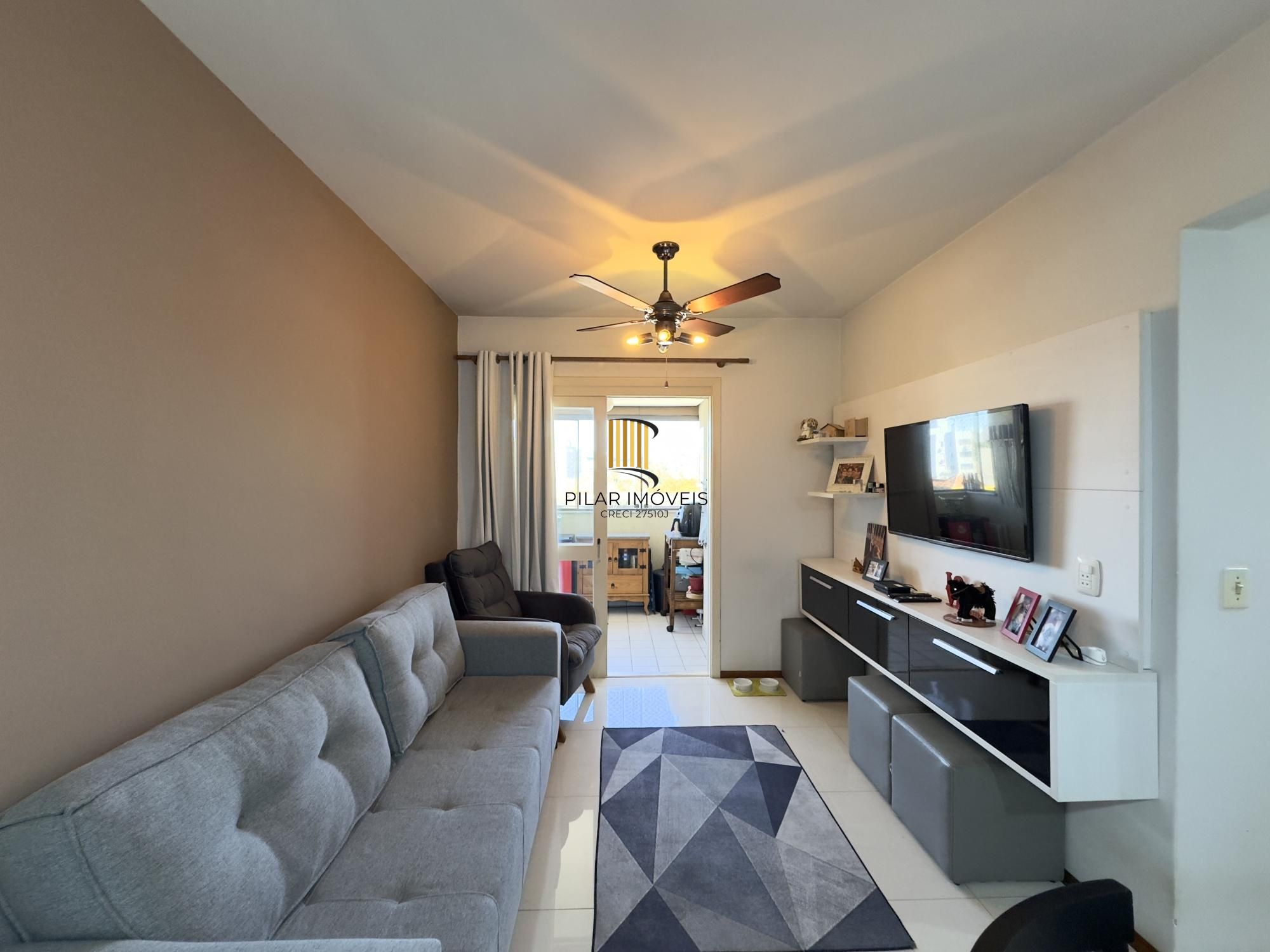 Apartamento 2 dormitórios, com lavabo e vaga de garagem na Cidade Baixa