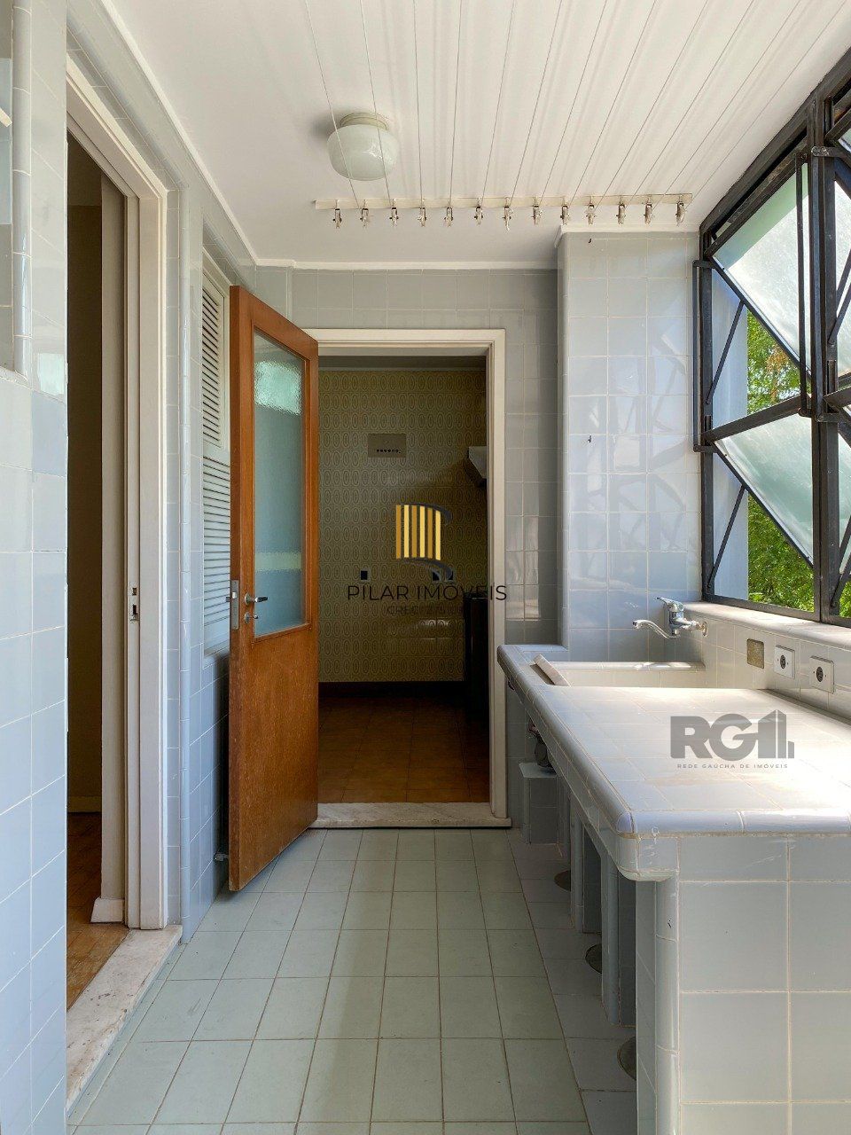 Apartamento com muito conforto e ótima iluminação no Moinhos de Vento