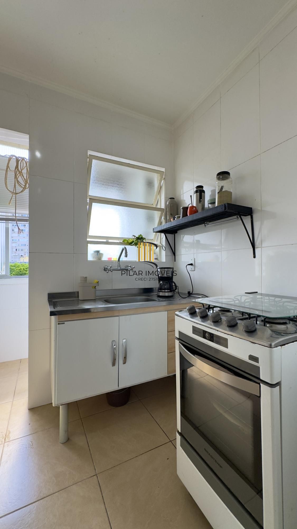 Apartamento de 1 dormitório, em andar alto, vista definida no Centro Histórico