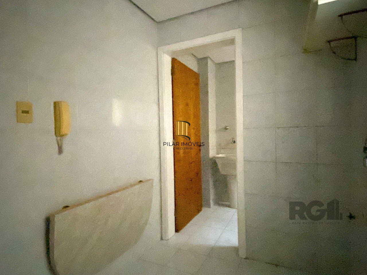 Apartamento com sacada, churrasqueira e vaga de garagem no Centro Histórico