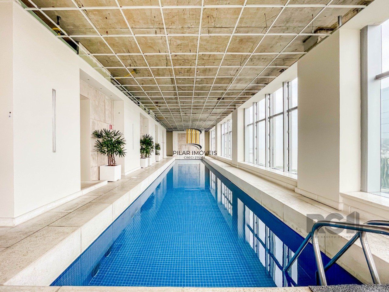 APARTAMENTO DE 38M² COM 1 DORMITÓRIO E 1 VAGA - BAIRRO PRAIA DE BELAS