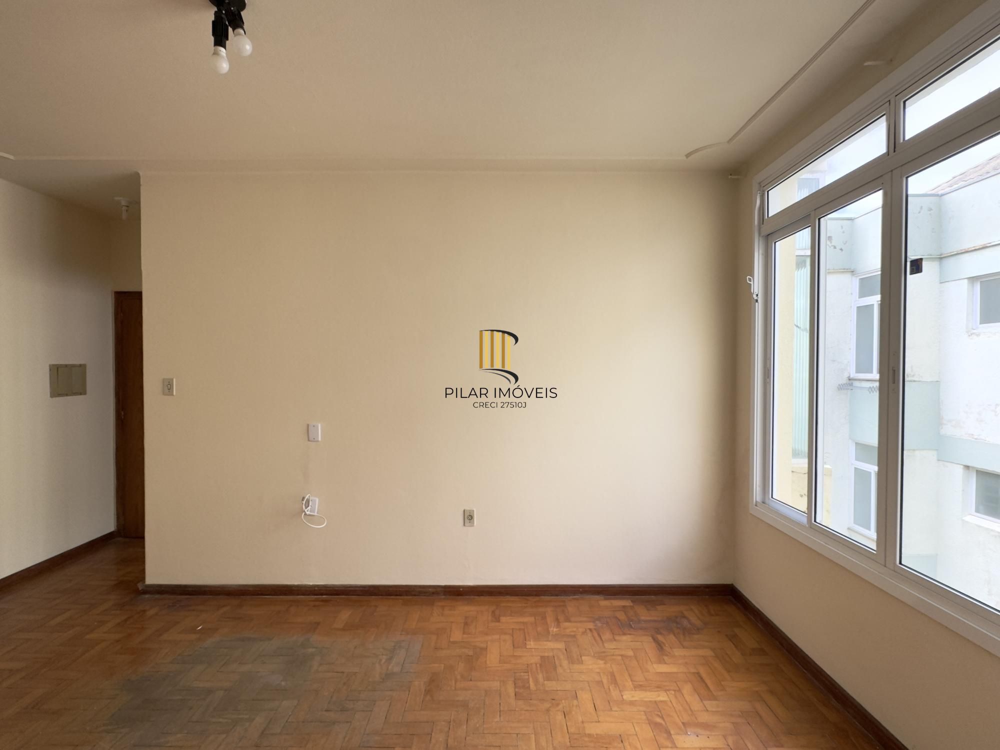 APARTAMENTO 2 DORMITÓRIOS COM PEÇAS AMPLAS NO BAIRRO PRAIA DE BELAS