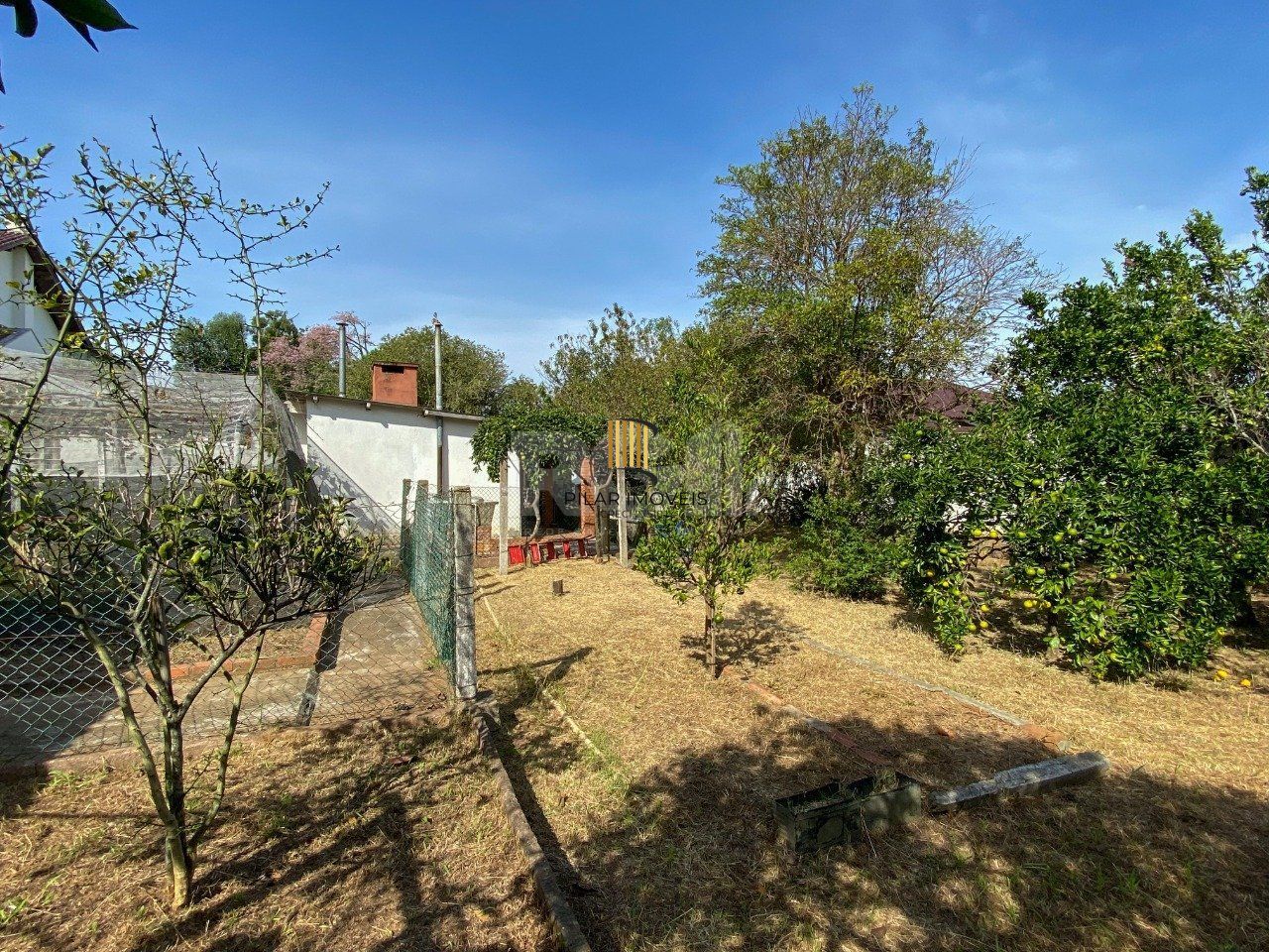 Casa com 4 dormitórios, no bairro Nossa Senhora das Graças em Canoas/RS