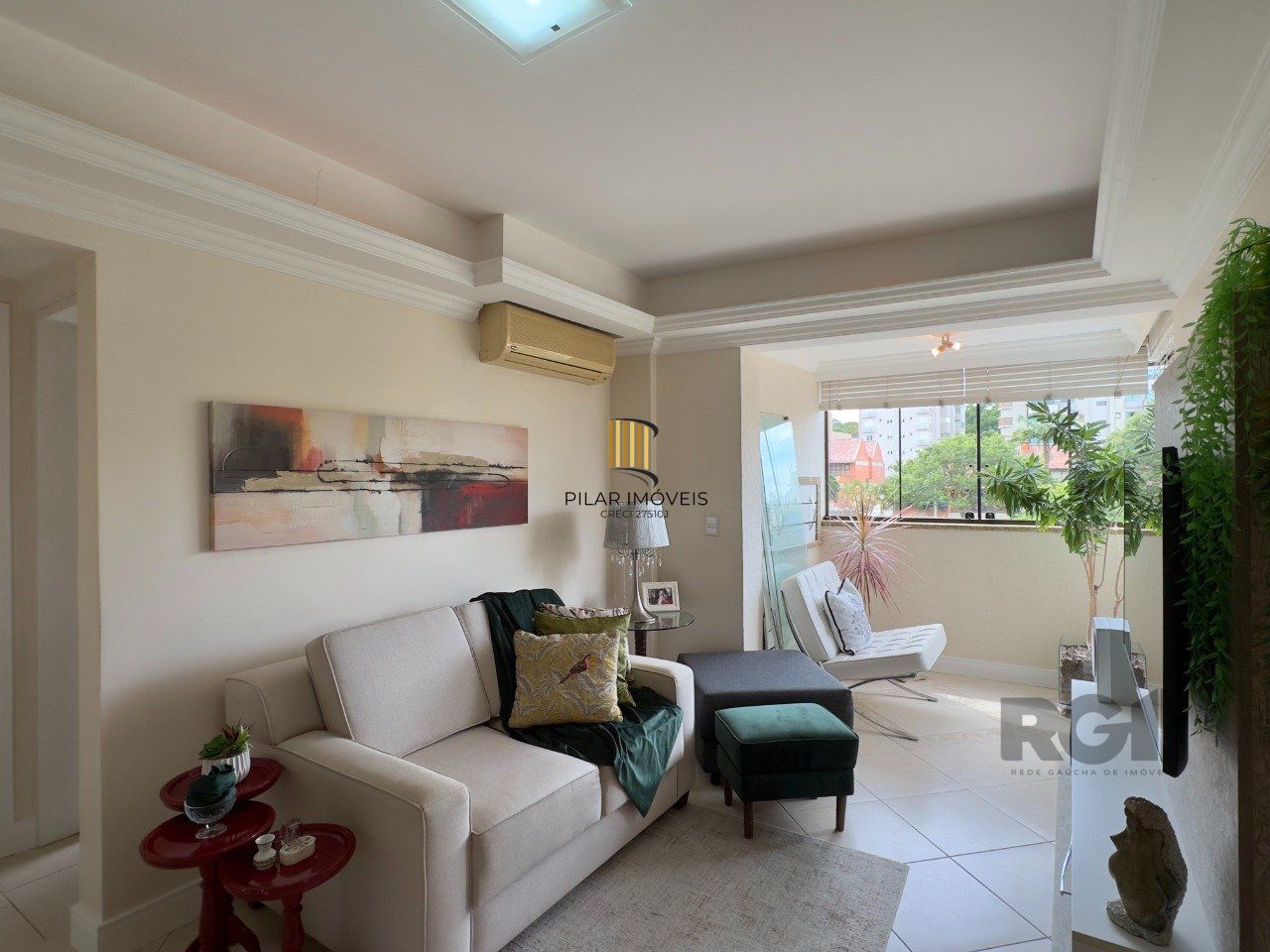 APARTAMENTO 2 DORMITÓRIOS, DE FRENTE, COM VAGA DE GARAGEM NO JARDIM BOTÂNICO