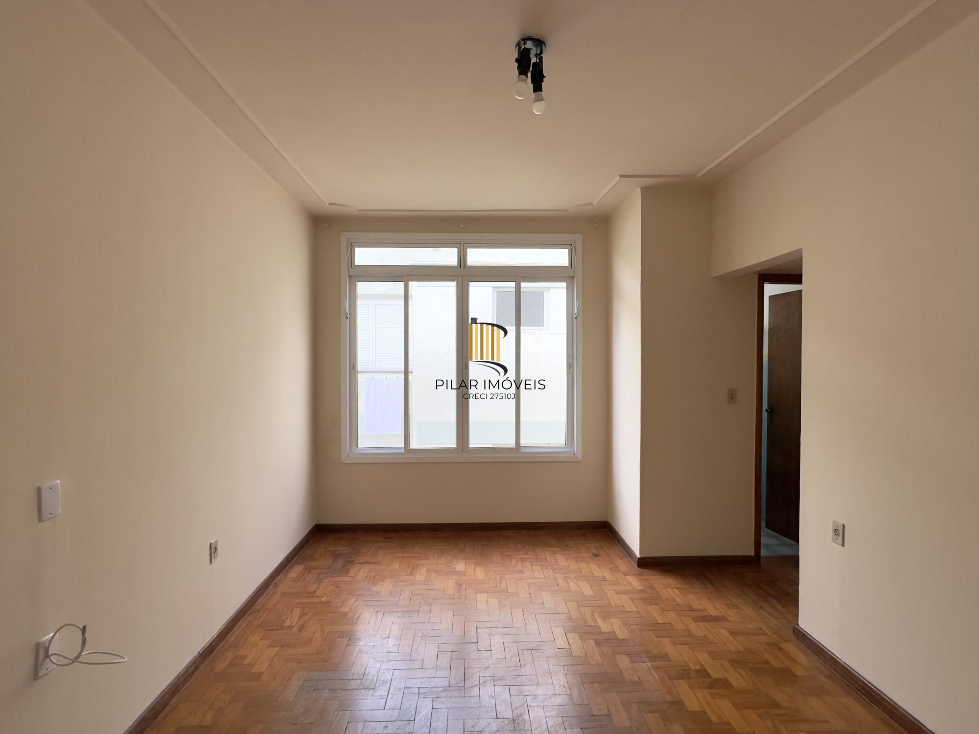 APARTAMENTO 2 DORMITÓRIOS COM PEÇAS AMPLAS NO BAIRRO PRAIA DE BELAS