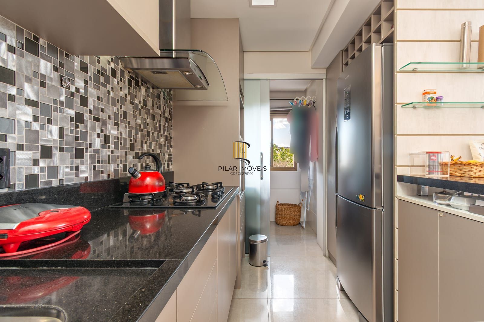 APARTAMENTODE 3 DORMITÓRIO COM SUÍTE E 2 VAGAS DE GARAGEM NO MENINO DEUS
