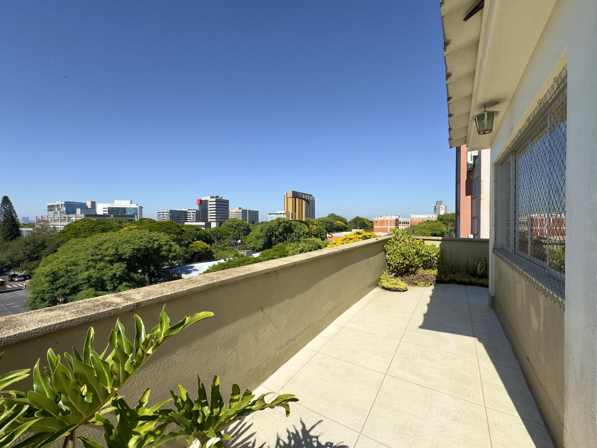 Cobertura 2 dormitórios no bairro Centro Histórico