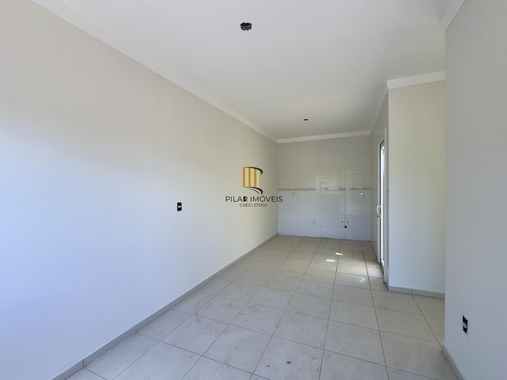 Casa em condomínio com 2 dormitórios, vaga de garagem e churrasqueira na Olaria - Pilar Imóveis