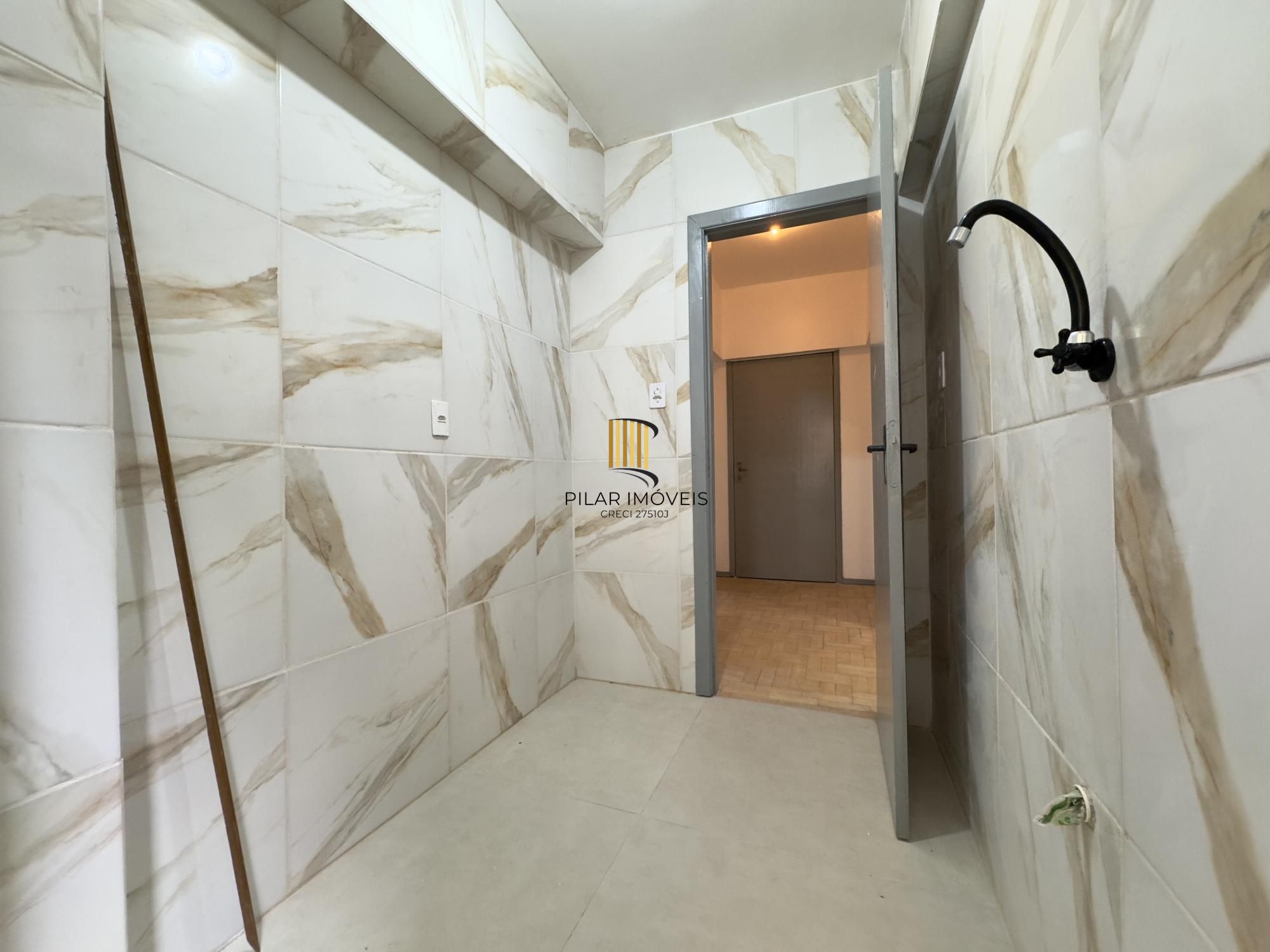 Apartamento 1 dormitório reformado no coração do Centro Histórico