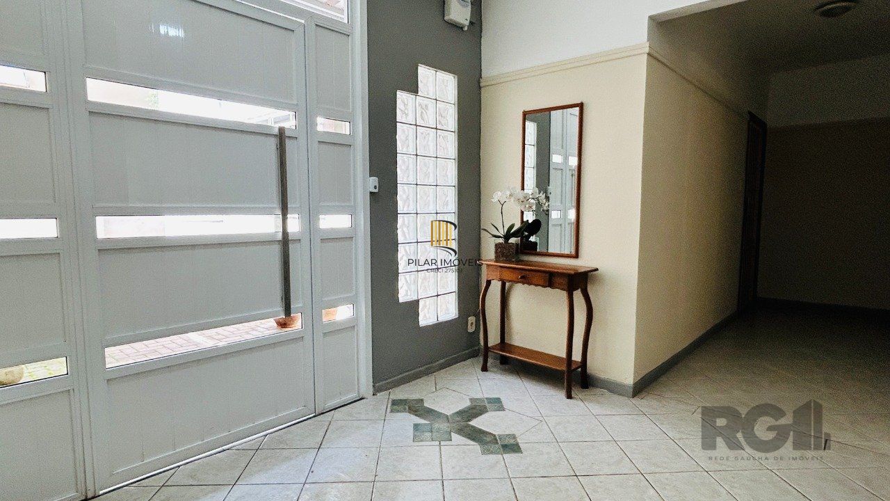 APARTAMENTO GARDEN 3 DORMITÓRIOS COM VAGA DE GARAGEM NO MENINO DEUS