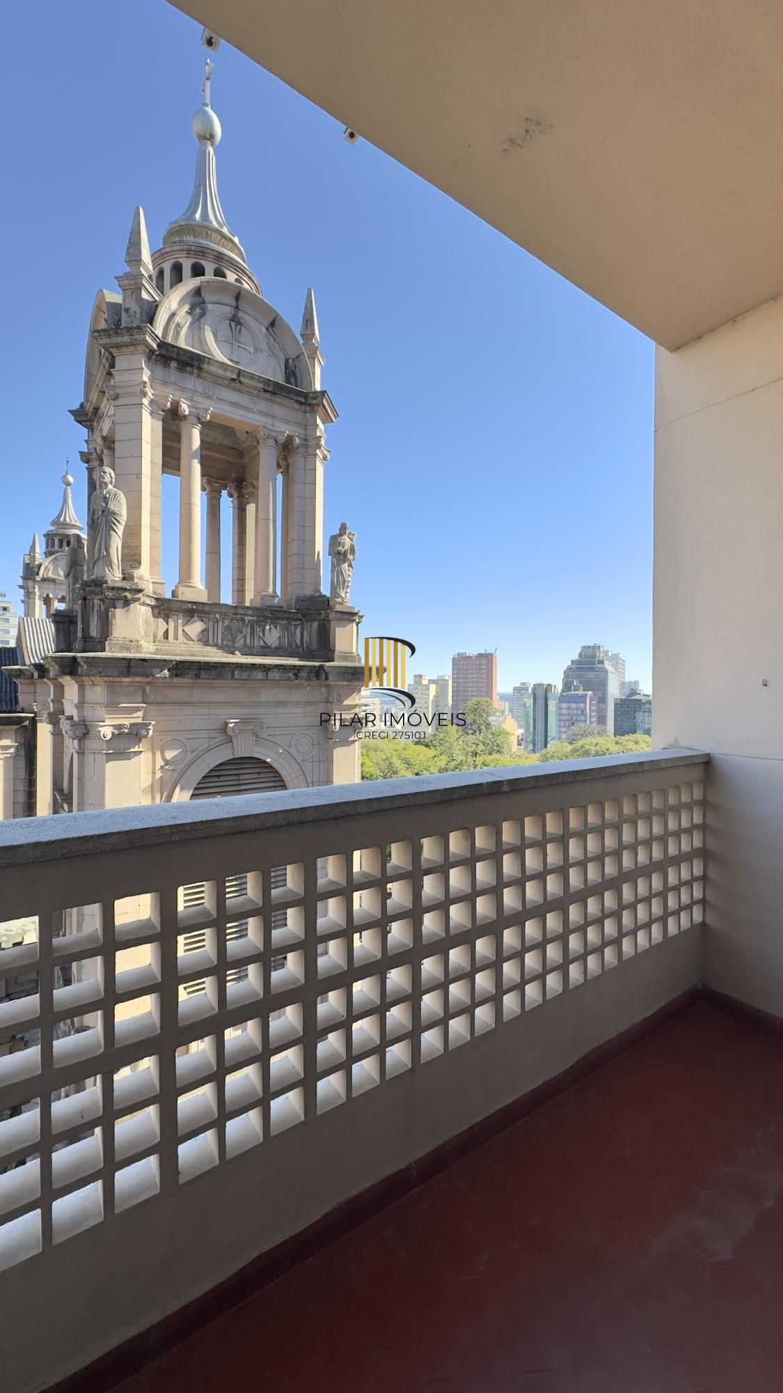 APARTAMENTO 3 DORMITÓRIOS COM LINDA VISTA DA CATEDRAL NO CENTRO HISTÓRICO