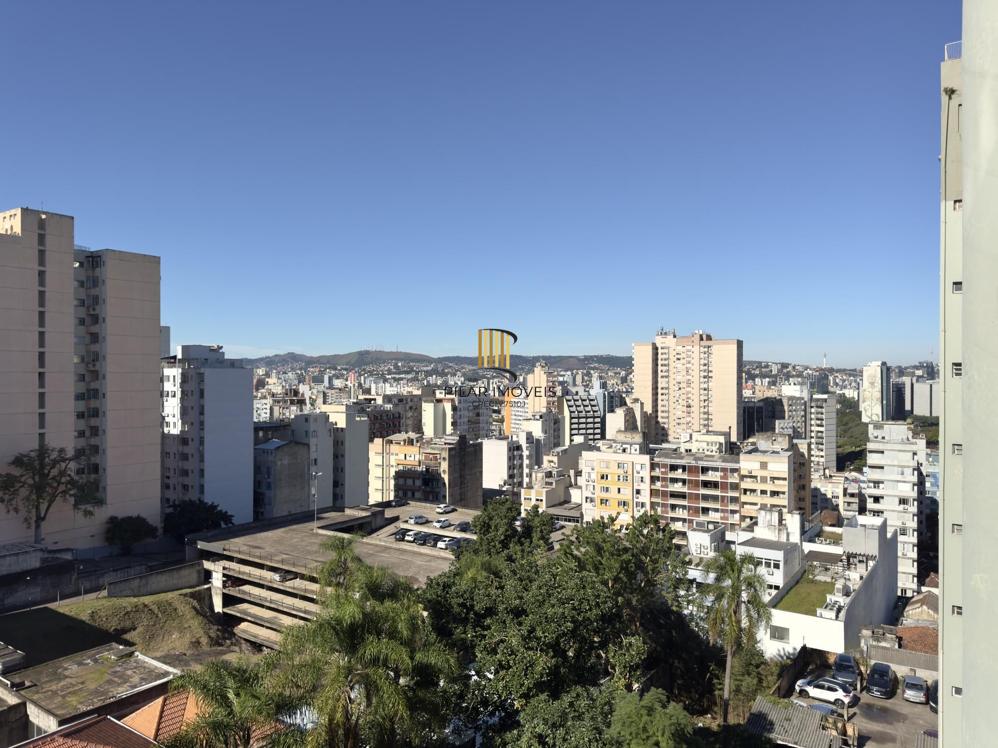 APARTAMENTO 3 DORMITÓRIOS COM LINDA VISTA DA CATEDRAL NO CENTRO HISTÓRICO