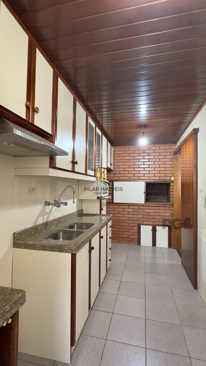 APARTAMENTO 1 DORMITÓRIO COM CHURRASQUEIRA E GARAGEM NO CENTRO HISTÓRICO