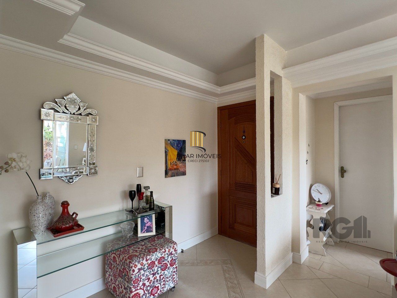 APARTAMENTO 2 DORMITÓRIOS, DE FRENTE, COM VAGA DE GARAGEM NO JARDIM BOTÂNICO