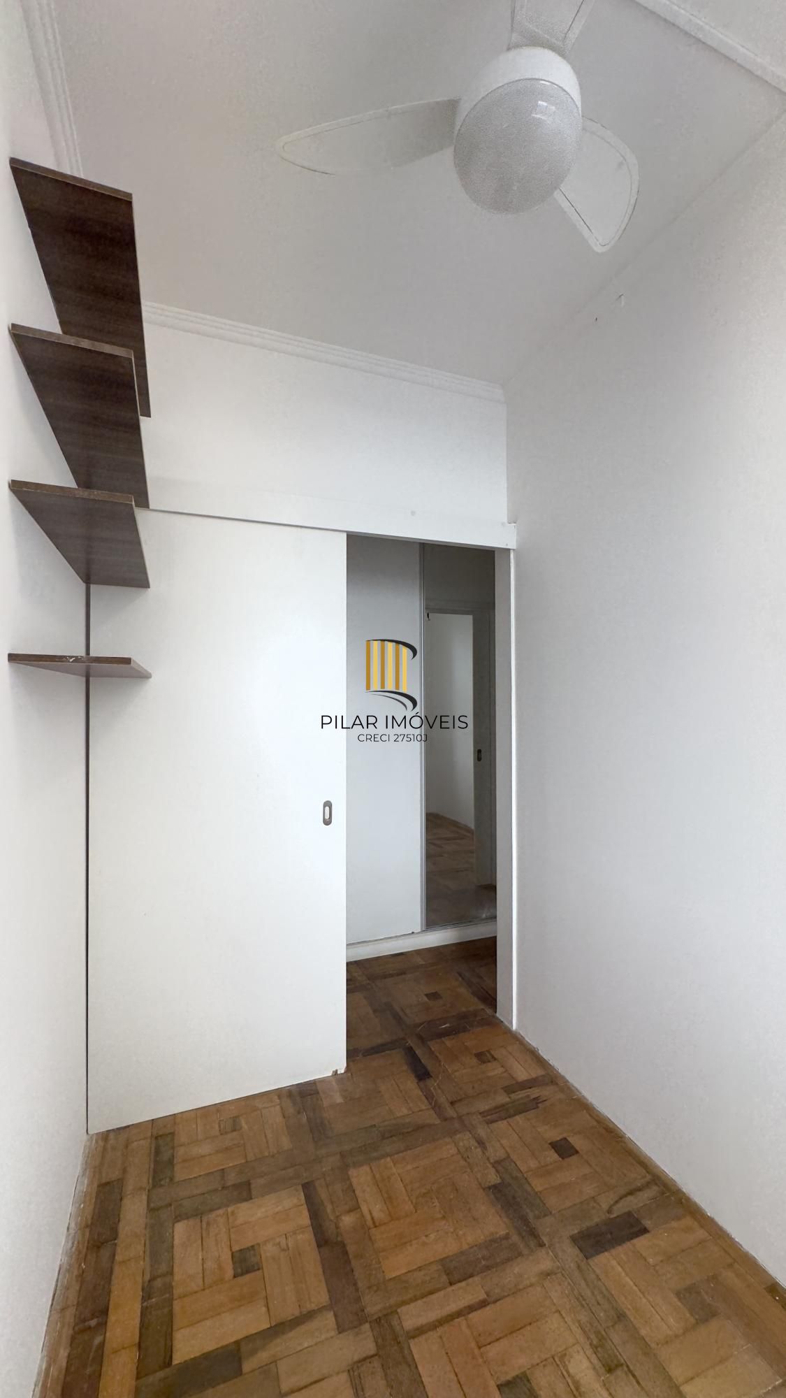 Apartamento reformado de 68m², 2 dormitórios no bairro Praia de Belas