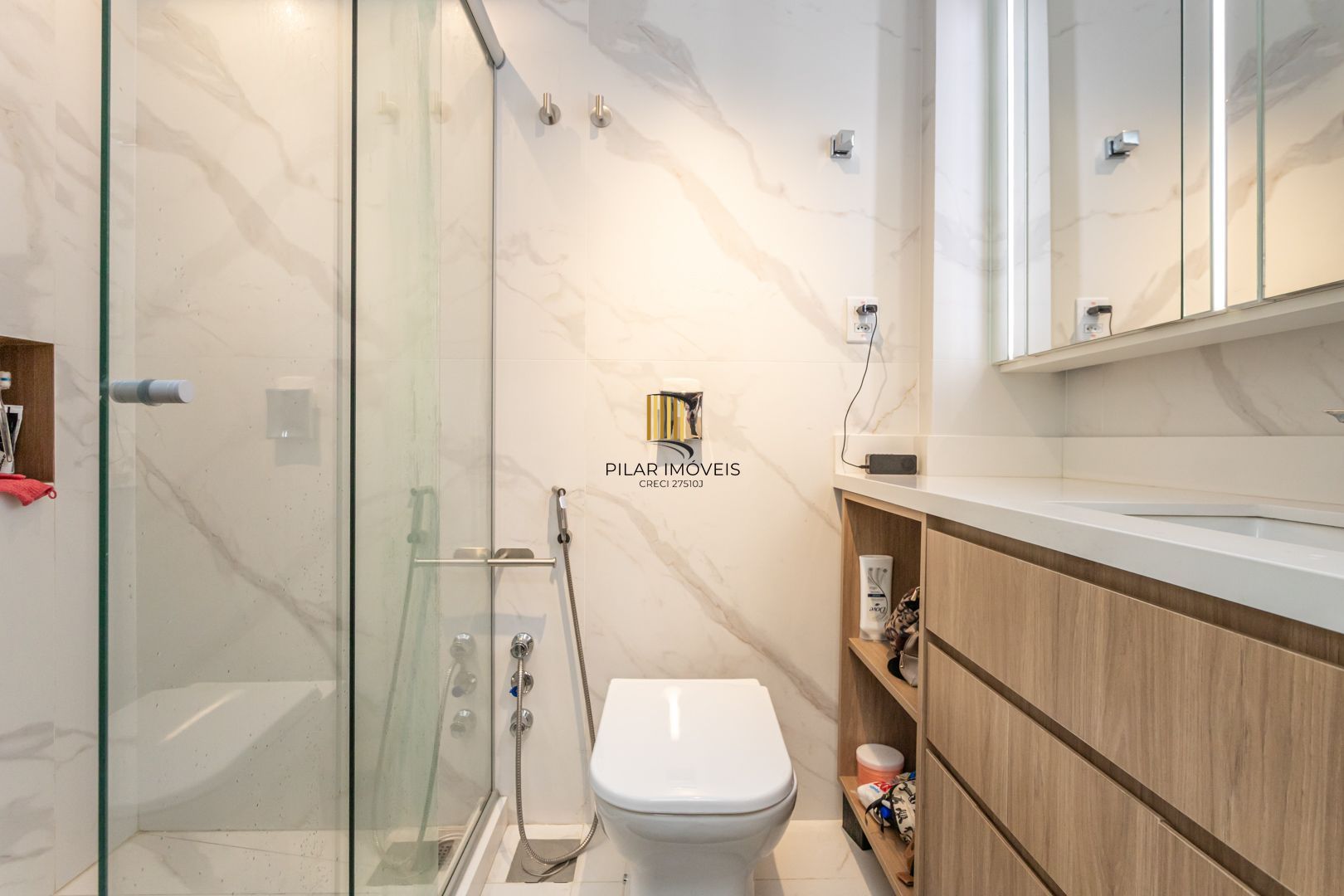 APARTAMENTO 3 SUÍTES E 2 VAGAS DE GARAGEM NO BAIRRO RIO BRANCO - PORTO ALEGRE/RS