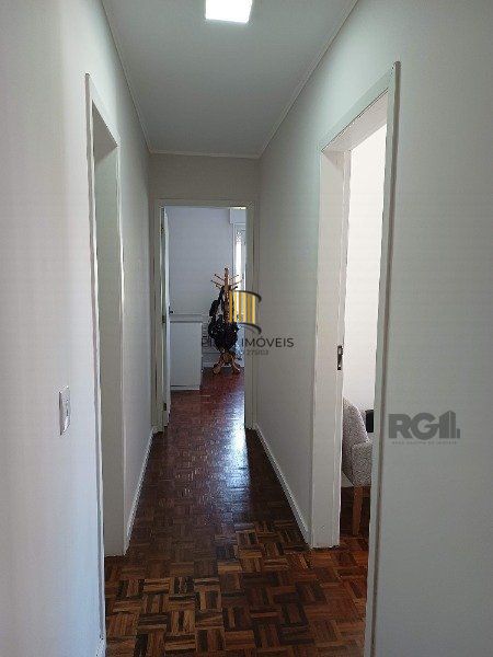 APARTAMENTO DE 3 DORMITÓRIOS, SENDO 1 SUÍTE NO BAIRRO MENINO DEUS EM PORTO ALEGRE/RS