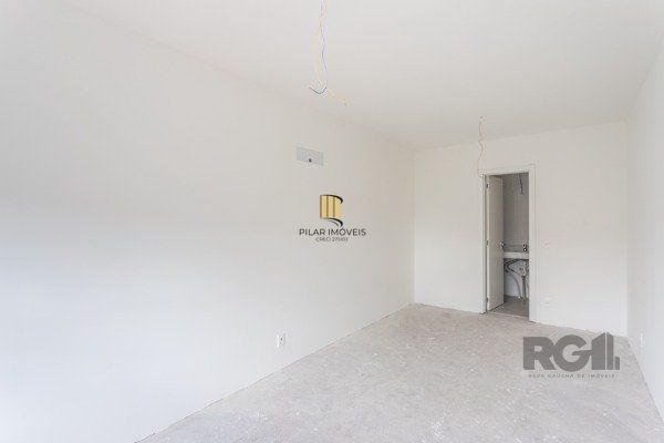APARTAMENTO DE 03 DORMITÓRIOS SENDO 03 SUÍTES, NO BAIRRO AUXILIADORA - PORTO ALEGRE/RS