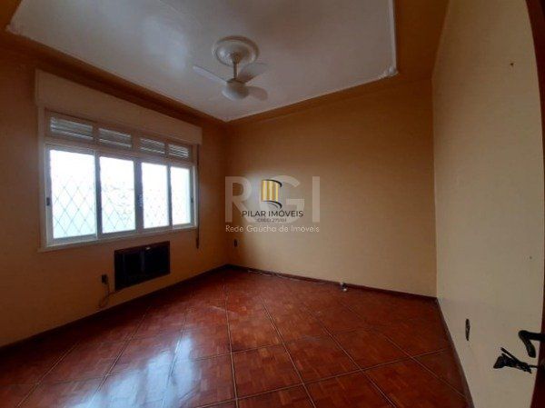 Terreno para Venda - 228m², 3 dormitórios, sendo 1 suites, 2 vagas - Menino Deus