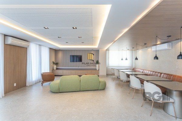 APARTAMENTO DE 02 DORMITÓRIOS SENDO 02 SUÍTES, NO BAIRRO AUXILIADORA EM PORTO ALEGRE/RS