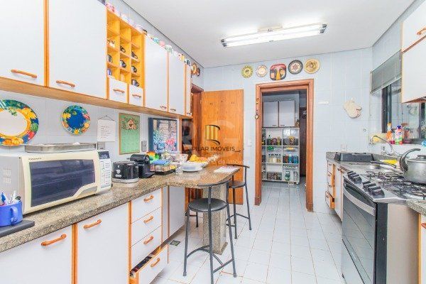 Apartamento para Venda - 246.23m², 4 dormitórios, sendo 1 suites, 2 vagas - Rio Branco