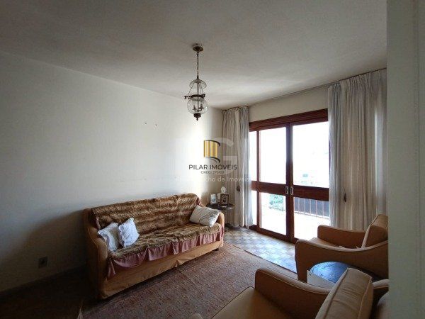APARTAMENTO COM 3 DORMITÓRIOS E 2 VAGAS DE GARAGEM NO BAIRRO INDEPENDÊNCIA - PORTO ALEGRE/RS.