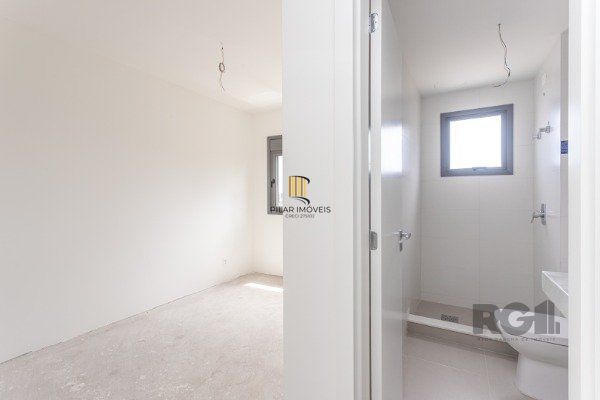 APARTAMENTO DE 03 DORMITÓRIOS SENDO 03 SUÍTES, NO BAIRRO AUXILIADORA - PORTO ALEGRE/RS