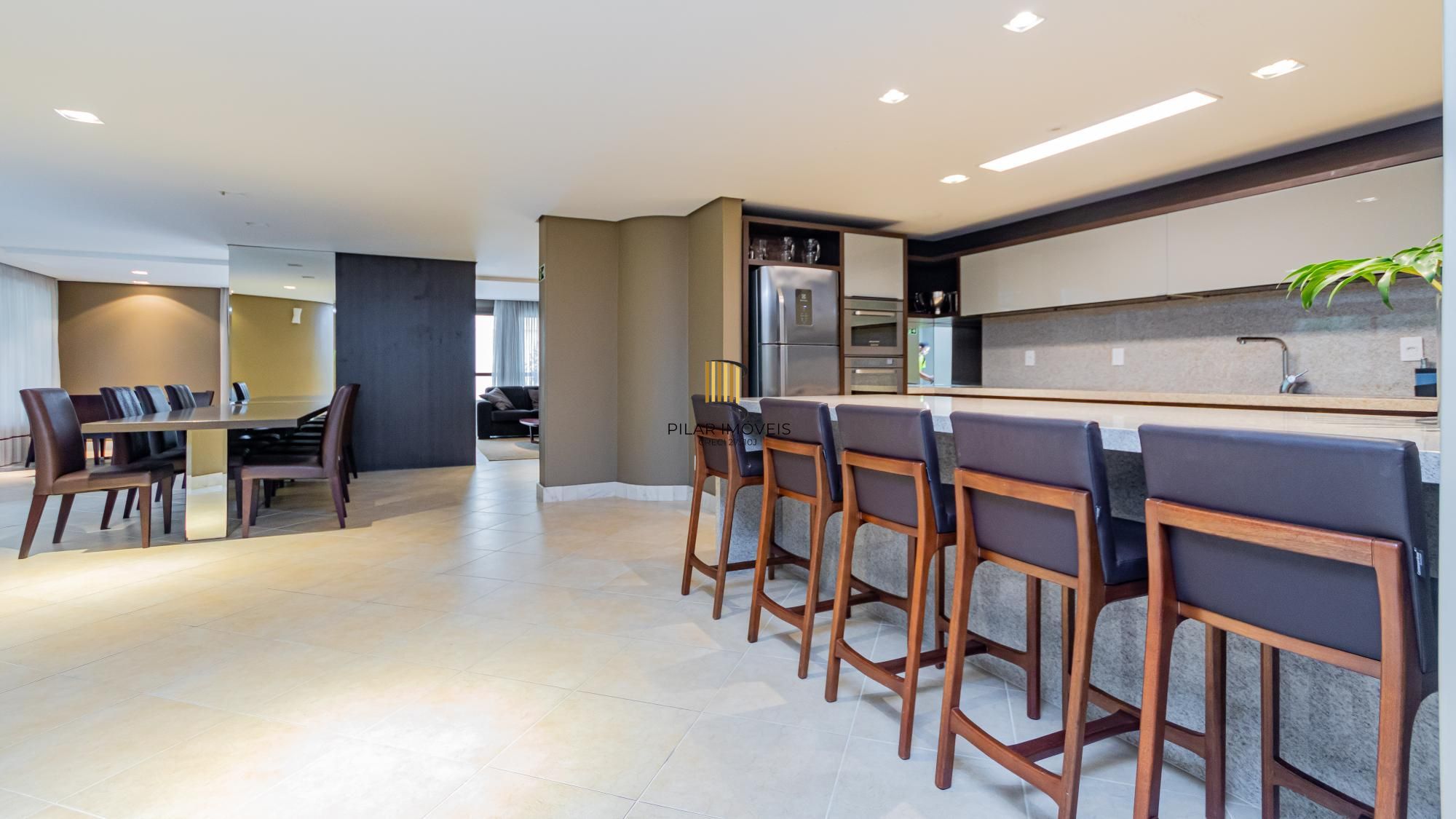 Apartamento com 3 dormitórios sendo 3 suítes no bairro Auxiliadora - POA/RS