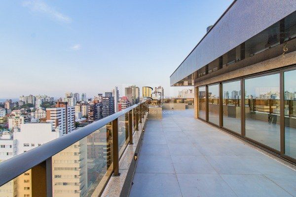 Cobertura para Venda - 617.99m², 4 dormitórios, sendo 4 suites, 5 vagas - Mont Serrat - Pilar Imóveis