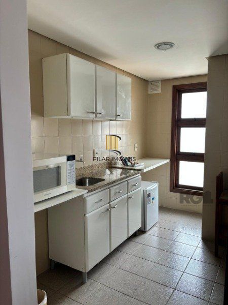 Excelente Flat com 52,96m², classificado no pool hoteleiro, no bairro Independência em Porto Alegre/RS.