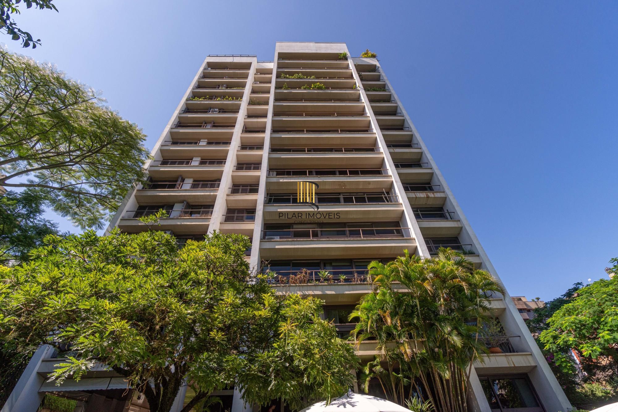 APARTAMENTO DE 3 DORMITÓRIOS, SENDO 1 SUÍTE, NO BAIRRO MONT'SERRAT EM PORTO ALEGRE/RS