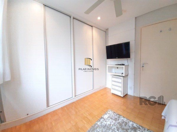 APARTAMENTO 3 DORMITÓRIOS, SENDO 1 SUÍTE MASTER, NO BAIRRO MOINHOS DE VENTO EM PORTO ALEGRE/RS