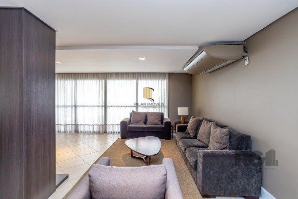 Apartamento de 3 dormitórios (sendo 3 suítes)bem localizado, no bairro Auxiliadora em Porto Alegre-RS.