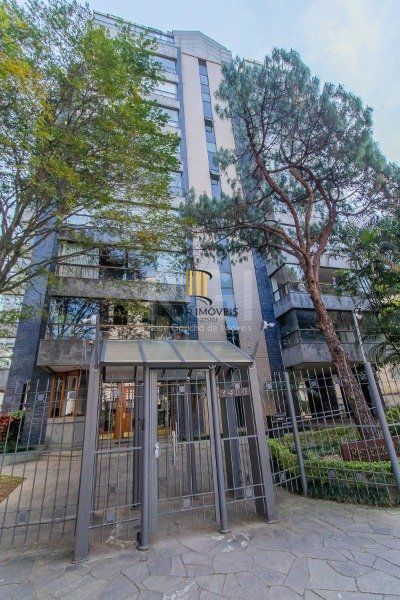 Cobertura para Venda - 351m², 2 dormitórios, sendo 1 suites, 3 vagas - Petrópolis
