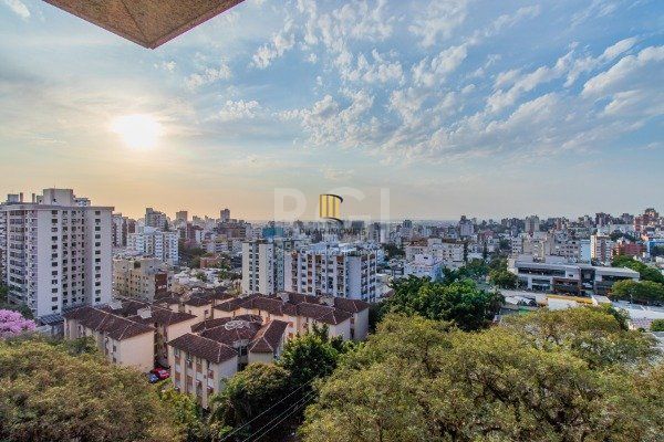 Cobertura para Venda - 617.99m², 4 dormitórios, sendo 4 suites, 5 vagas - Mont Serrat