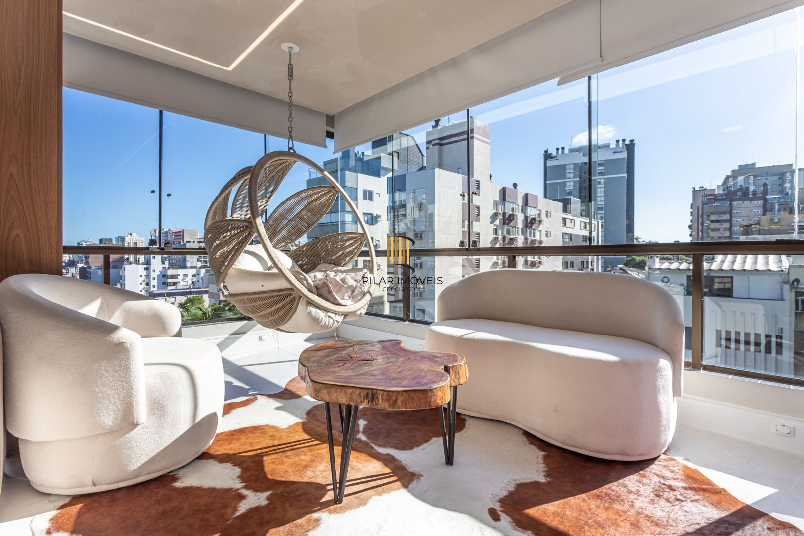 APARTAMENTO 3 SUÍTES E 2 VAGAS DE GARAGEM NO BAIRRO RIO BRANCO - PORTO ALEGRE/RS