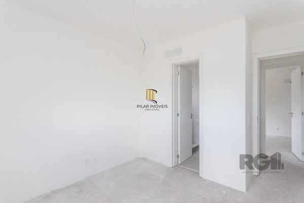 APARTAMENTO DE 03 DORMITÓRIOS SENDO 03 SUÍTES, NO BAIRRO AUXILIADORA - PORTO ALEGRE/RS
