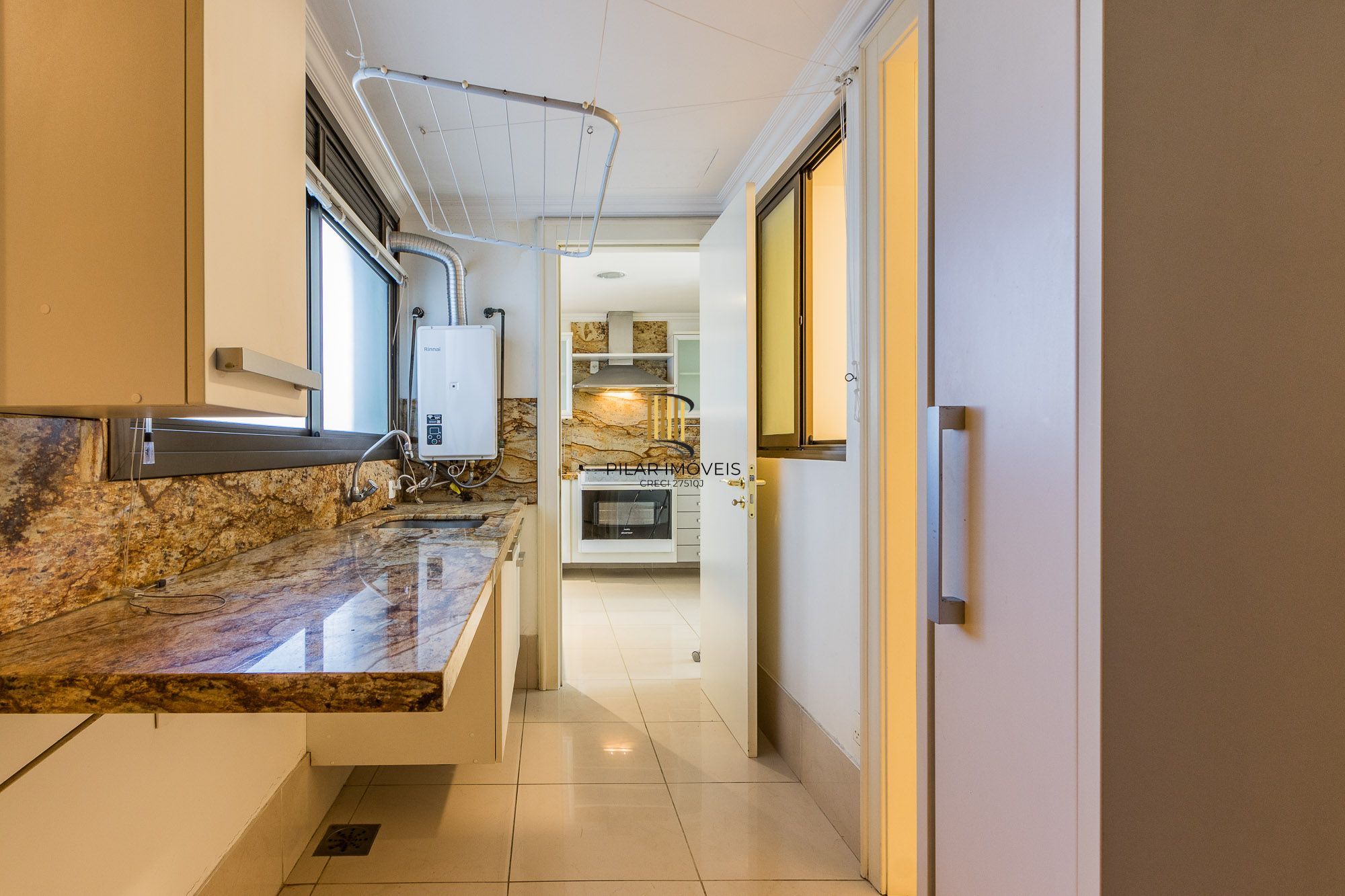 Apartamento 2 suítes grandes (original 3 dorms) à venda, Rio Branco-Porto Alegre