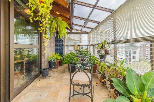Cobertura para Venda - 351m², 2 dormitórios, sendo 1 suites, 3 vagas - Petrópolis