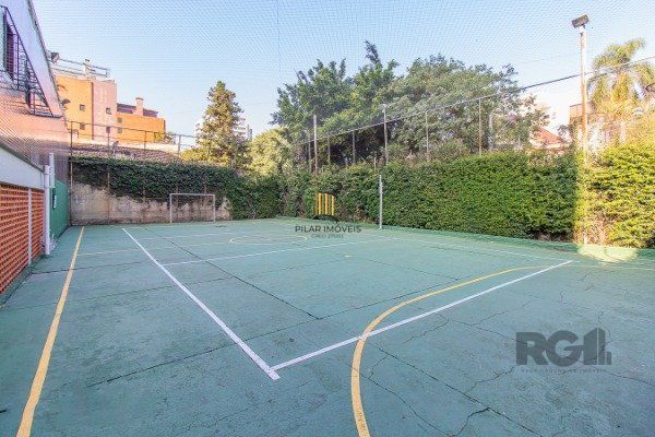 Apartamento com 3 dormitórios, sendo 1 suíte master, 1 vaga de garagem, no bairro Auxiliadora em Porto Alegre/RS.