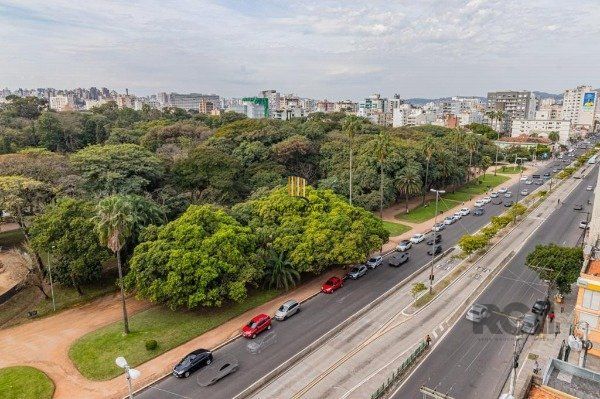 APARTAMENTO DE 01 DORMITÓRIO COM ESTACIONAMENTO ROTATIVO, NO BAIRRO CIDADE BAIXA EM PORTO ALEGRE-RS.