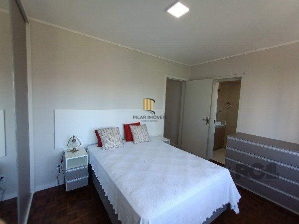 APARTAMENTO DE 3 DORMITÓRIOS, SENDO 1 SUÍTE NO BAIRRO MENINO DEUS EM PORTO ALEGRE/RS