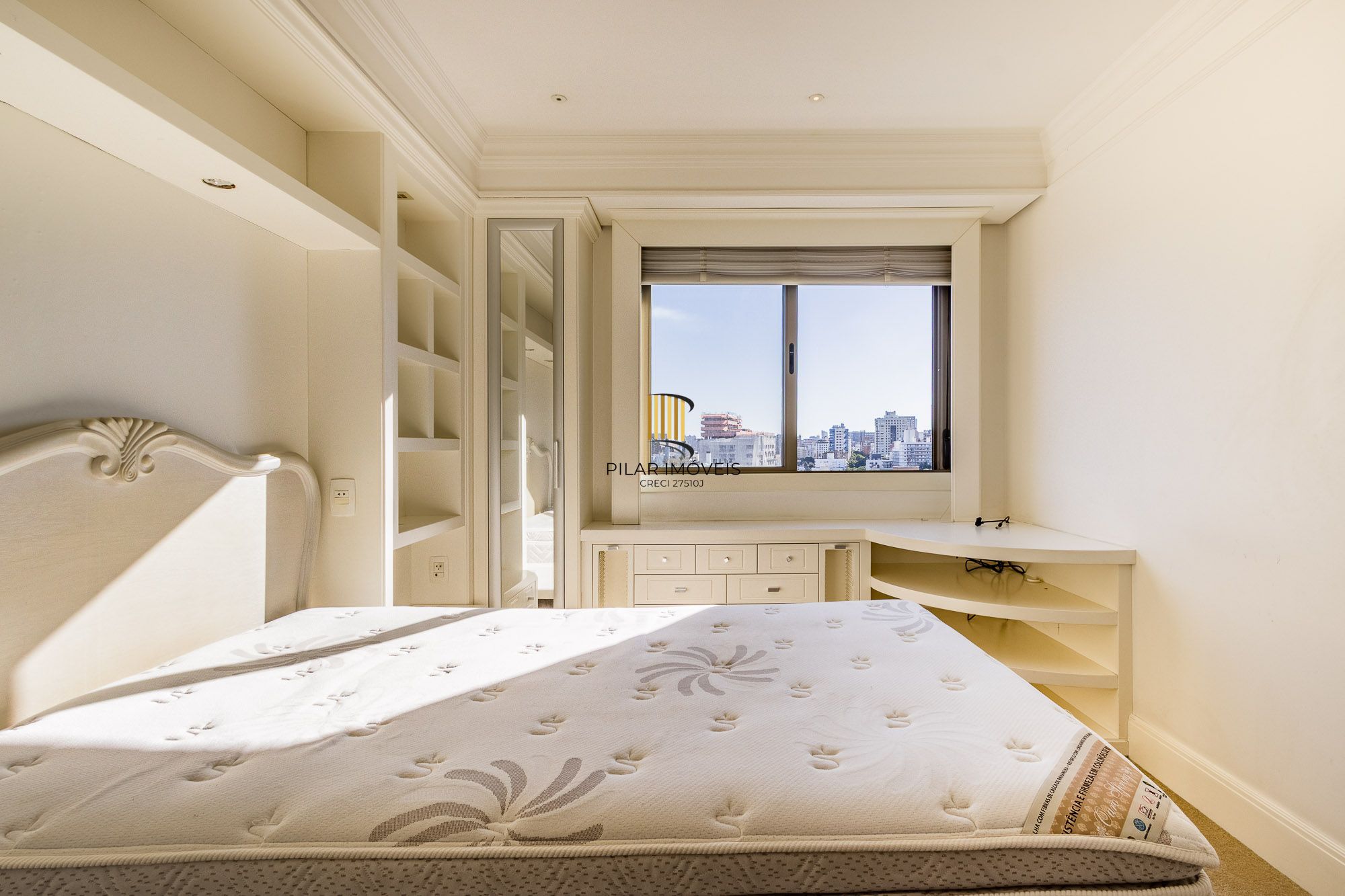 Apartamento 2 suítes grandes (original 3 dorms) à venda, Rio Branco-Porto Alegre