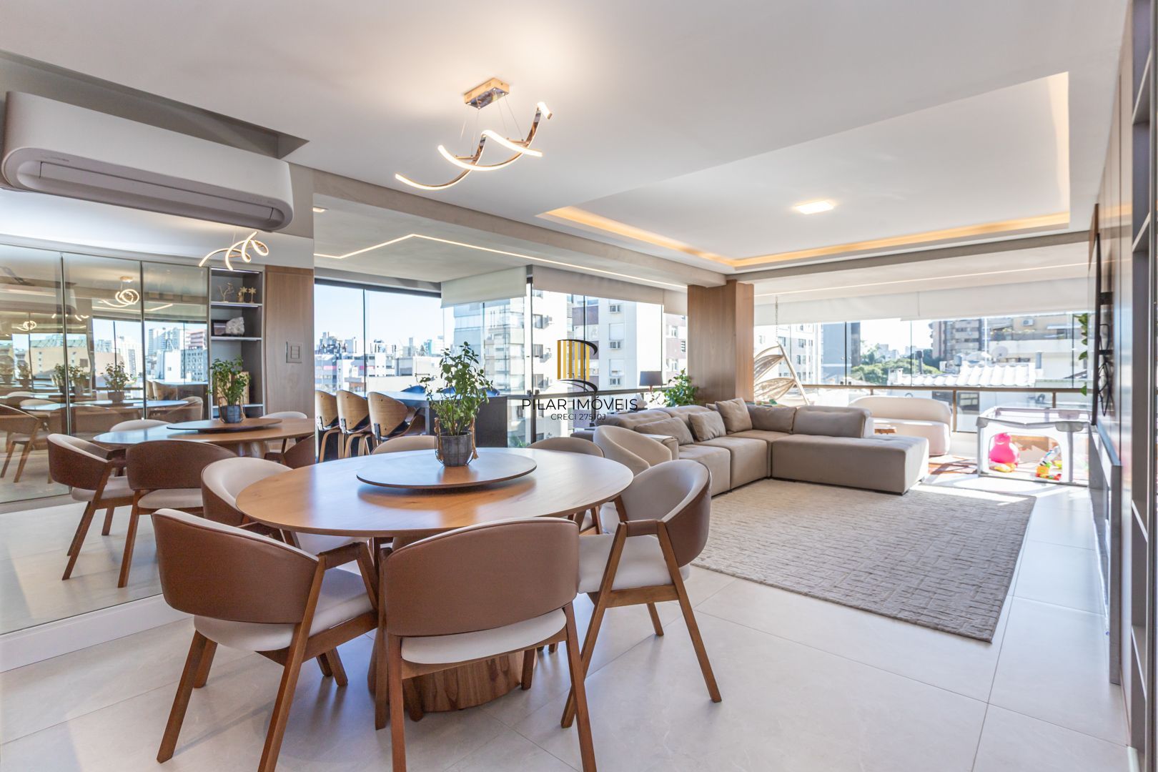 APARTAMENTO 3 SUÍTES E 2 VAGAS DE GARAGEM NO BAIRRO RIO BRANCO - PORTO ALEGRE/RS