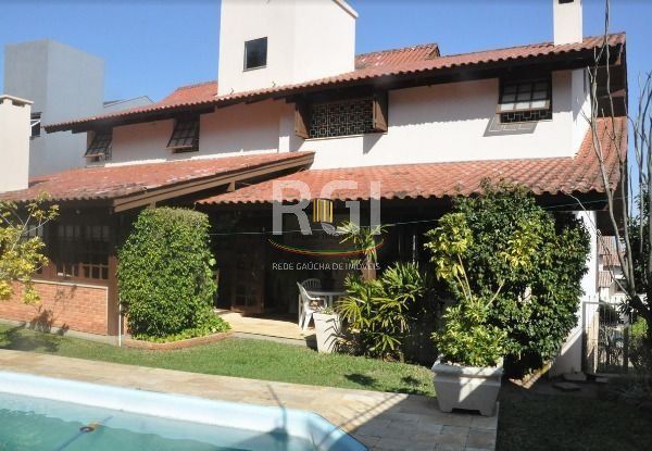 Casa para Venda - 408.74m², 5 dormitórios, sendo 2 suites, 3 vagas - São Caetano